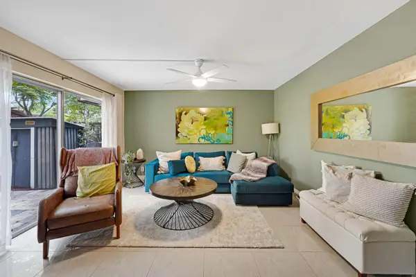 8910 SW 20th Place #A-23, Davie, FL 33324