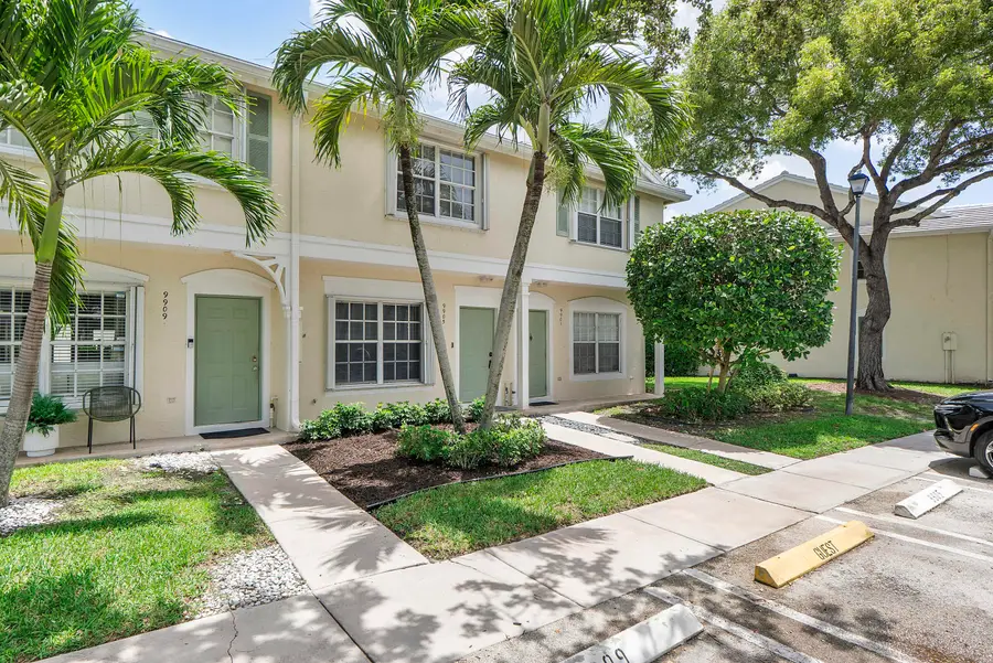 9905 NW 57th Manor, Coral Springs, FL 33076 - #2