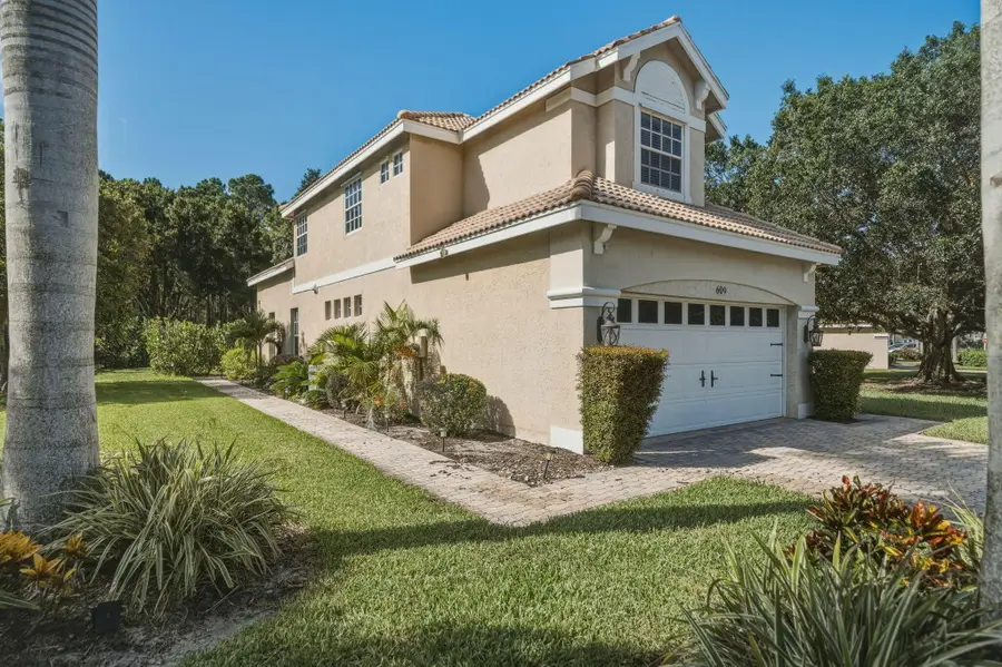 609 SW Saint Thomas Cove, Port Saint Lucie, FL 34986 - #2