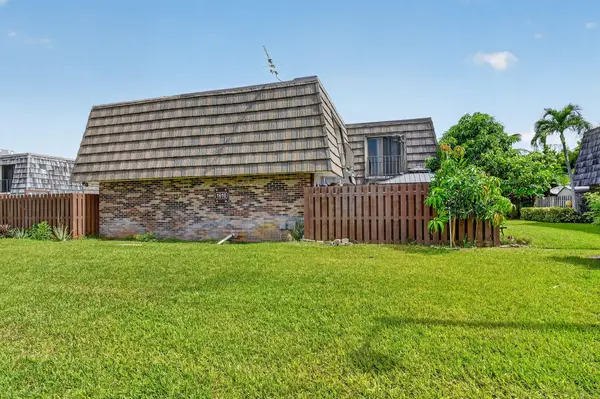 1610 Forest Lakes Circle #B, West Palm Beach, FL 33406