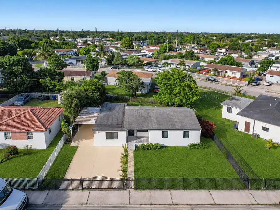 9001 NW 32nd Ct Road, Miami, FL 33147 - #2