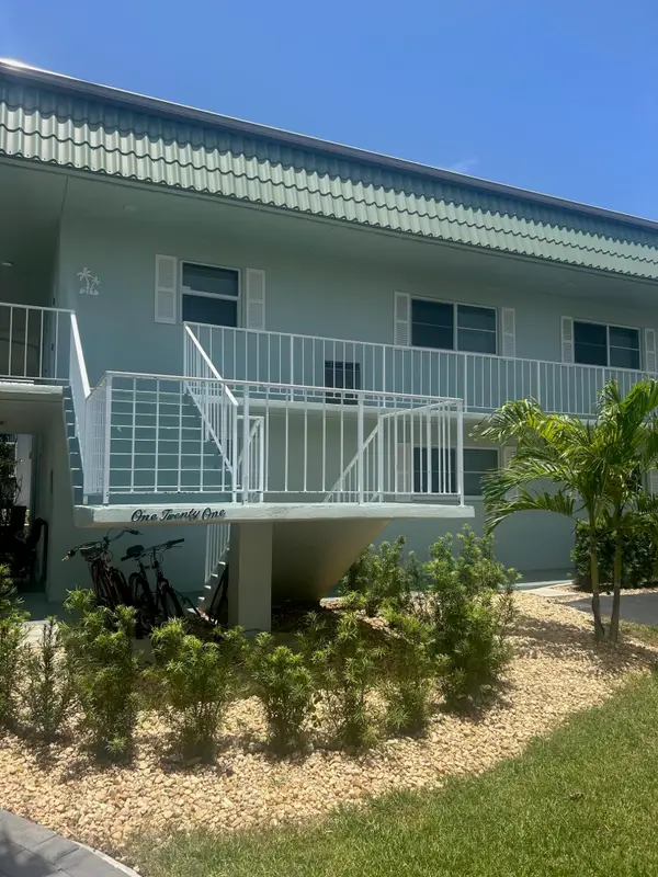 121 Wettaw Lane #214, North Palm Beach, FL 33408