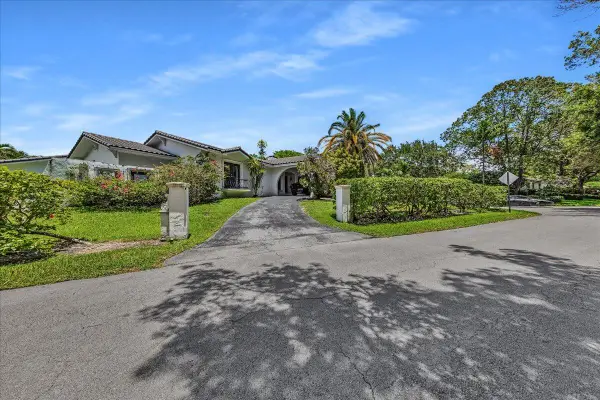 5901 SW 136th Street, Pinecrest, FL 33156