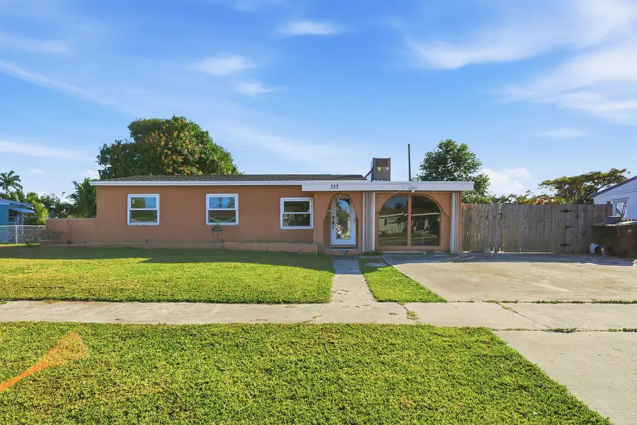 333 Mid Pines Road, Palm Springs, FL 33461 - #2