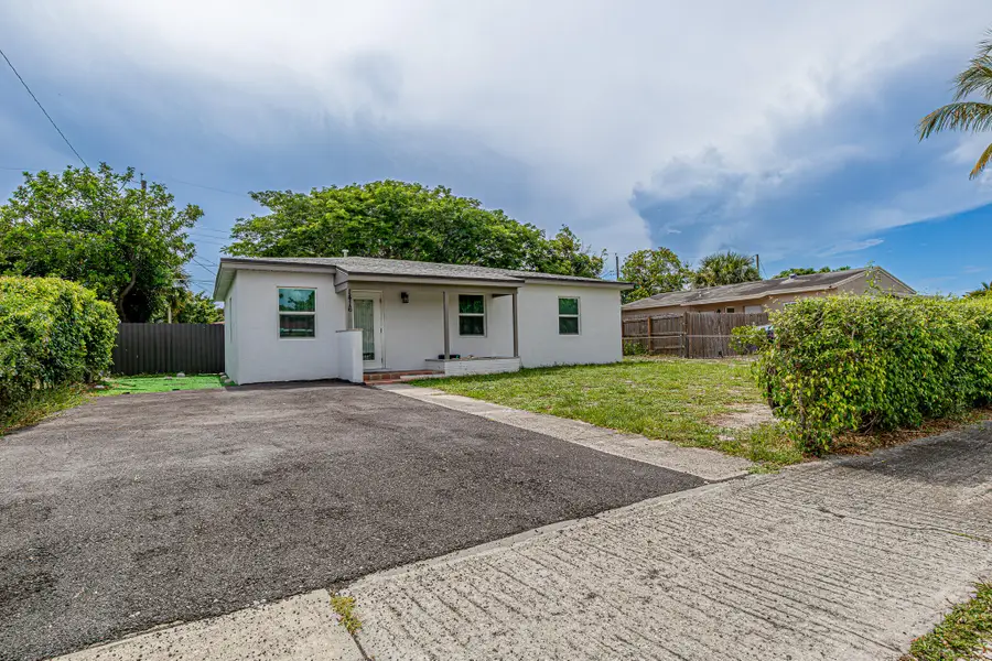 1416 S C Street, Lake Worth Beach, FL 33460 - #3