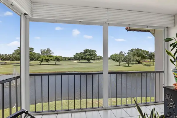 9923 S Hollybrook Lake Drive #305, Pembroke Pines, FL 33025