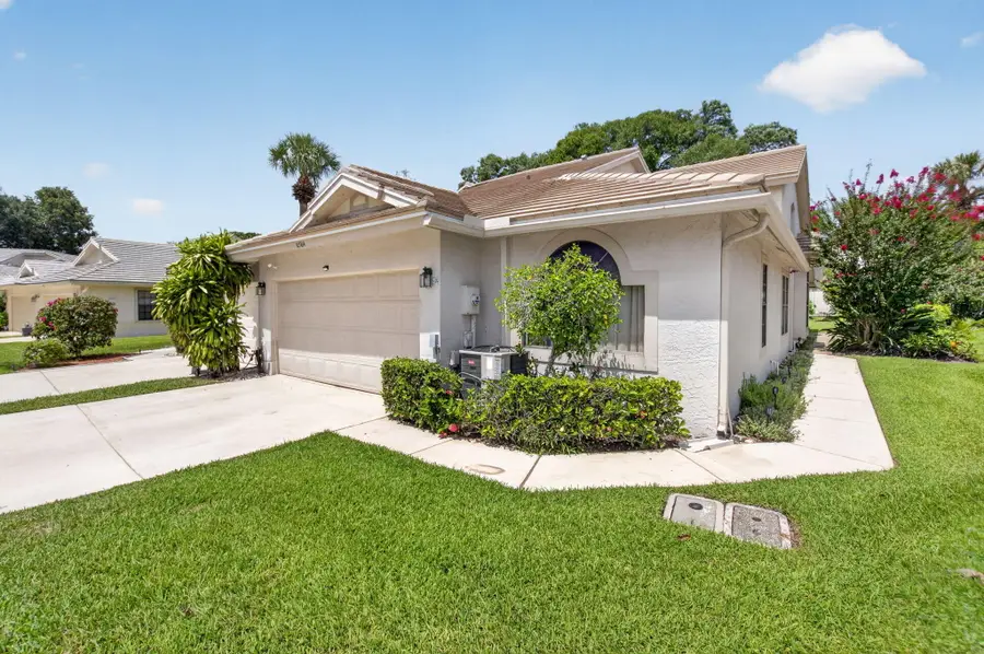 10984 Stafford Circle S, Boynton Beach, FL 33436 - #3