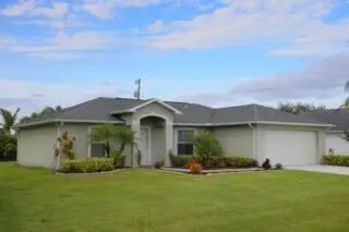 324 SW Kestor Drive, Port St Lucie, FL 34953