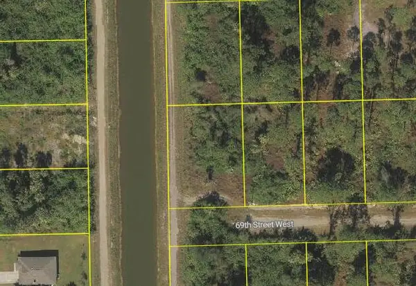 3612 69th Street W, Lehigh Acres, FL 33971