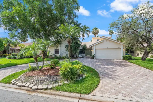 8660 NW 54th Street, Coral Springs, FL 33067
