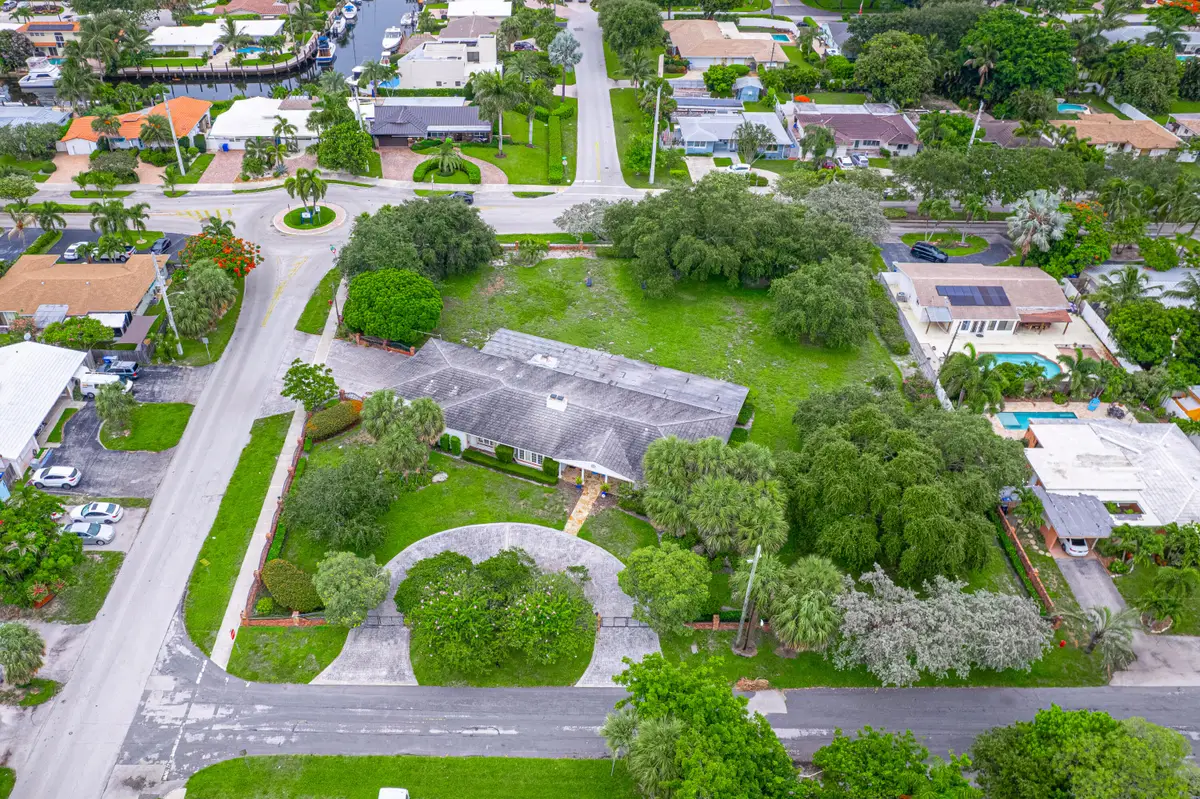 2500 NE 10th Street, Pompano Beach, FL 33062 - #1