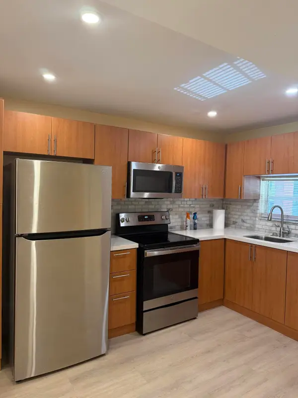 830 S Hollybrook Drive #204, Pembroke Pines, FL 33025