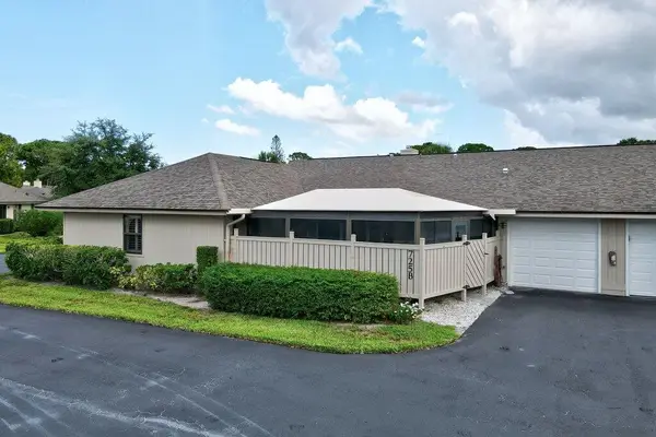 725 Timber Ridge Trail Sw #Unit B, Vero Beach, FL 32962