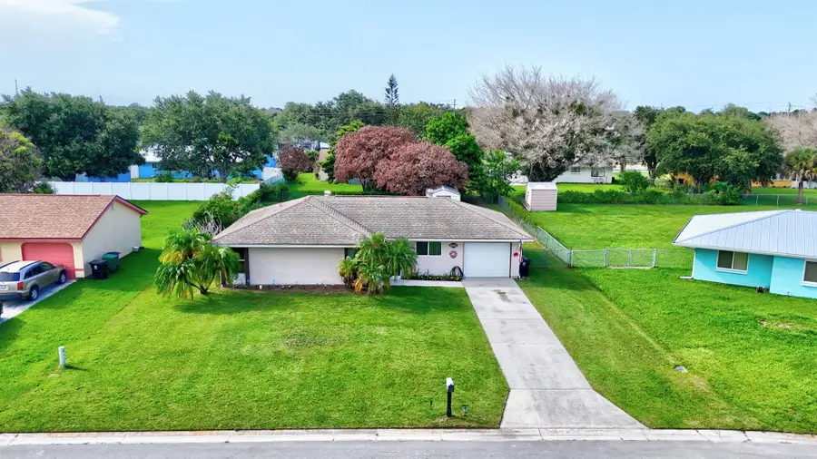 2065 SE Ancora Court, Port Saint Lucie, FL 34952 - #2