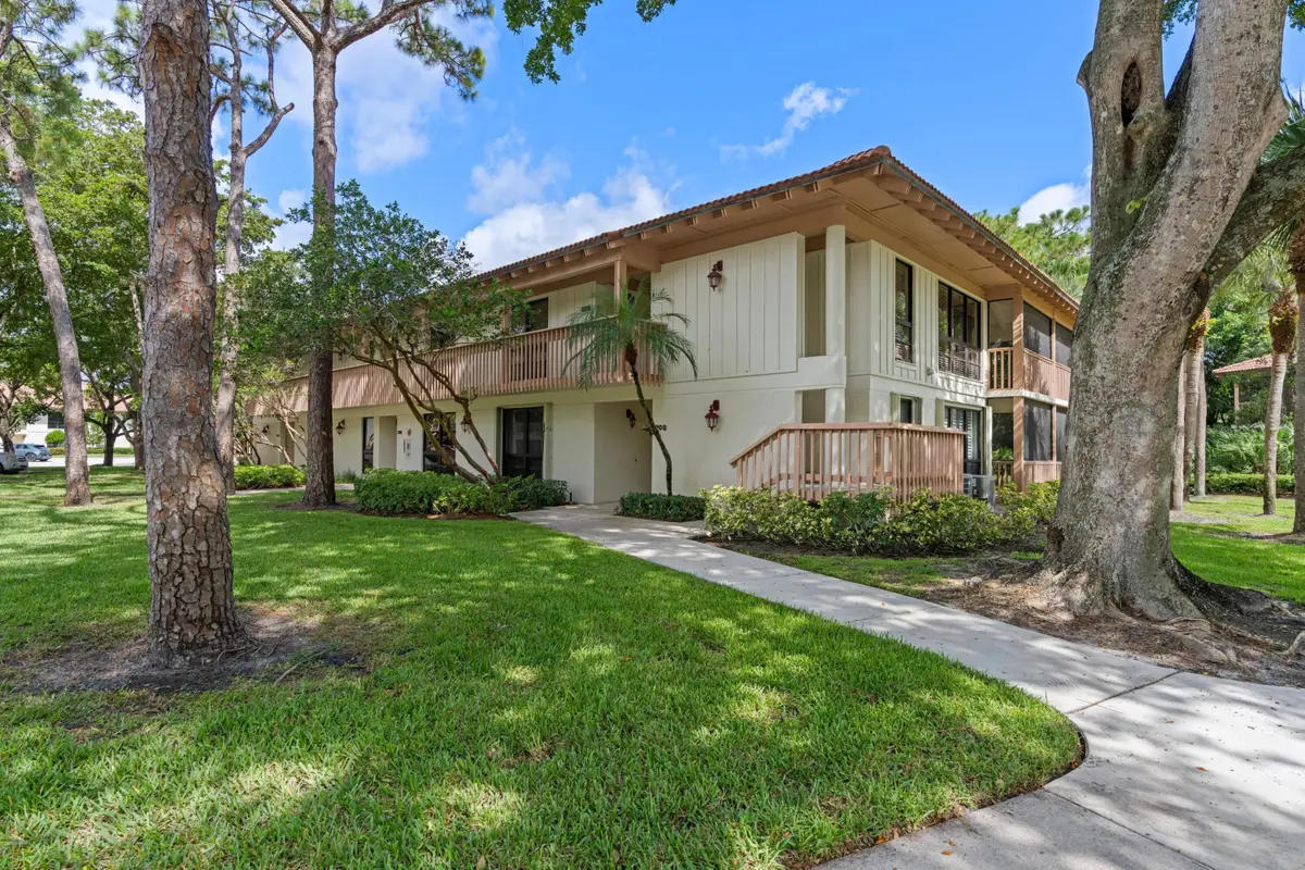 200 Brackenwood Terrace, Palm Beach Gardens, FL 33418 - #1