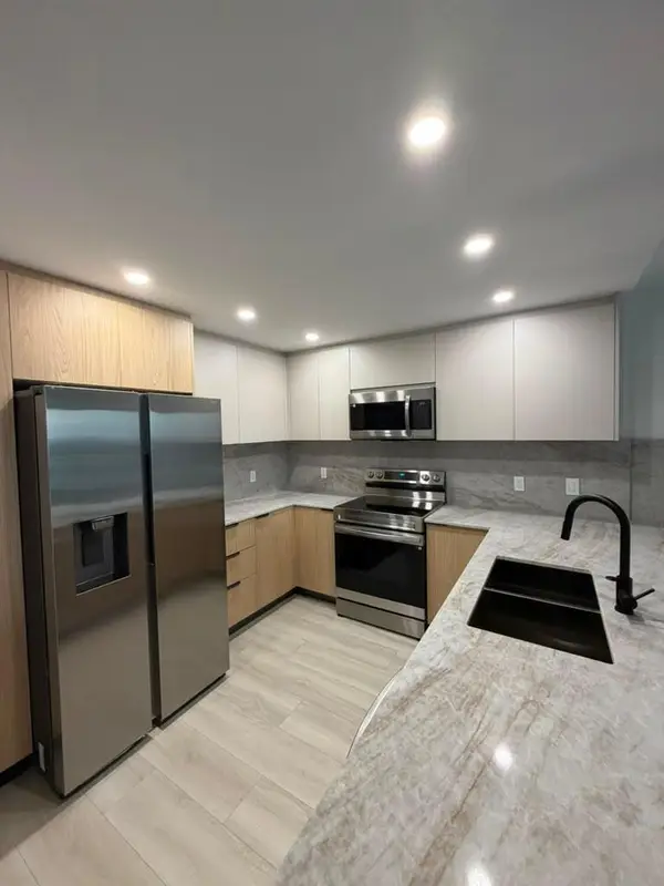 427 Golden Isles Drive #12d, Hallandale Beach, FL 33009