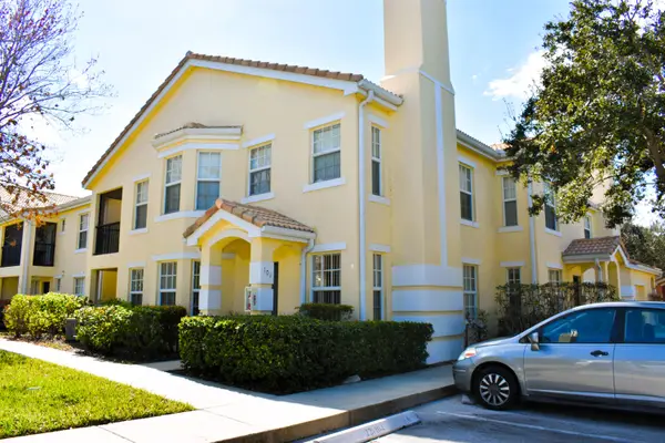 142 SW Peacock Boulevard #22-101, Port St Lucie, FL 34986
