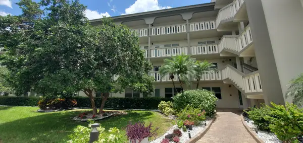 2901 Victoria Circle #F2, Coconut Creek, FL 33066