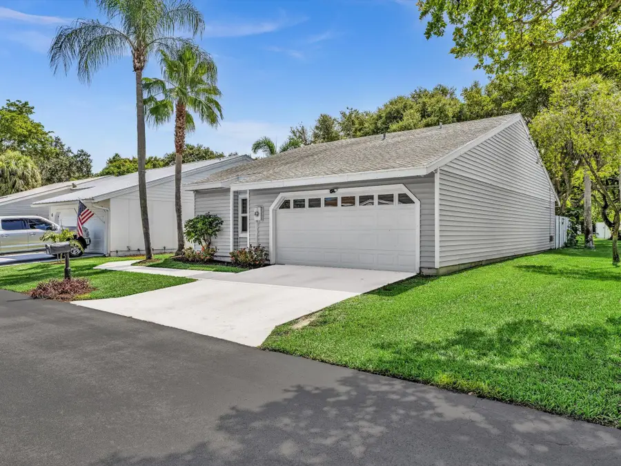 8 Hawthorne Lane, Boynton Beach, FL 33426 - #3