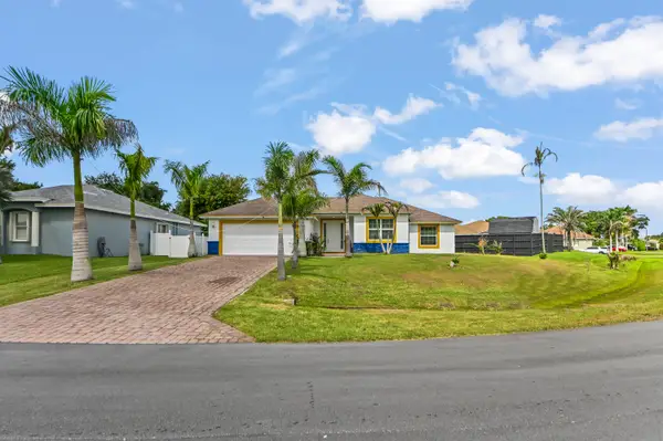 2194 SW Salmon Road, Port St Lucie, FL 34953