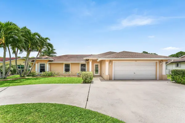 126 Sandpiper Avenue, Royal Palm Beach, FL 33411