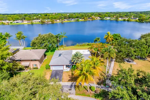 5523 SW 116th Avenue, Cooper City, FL 33330