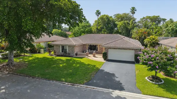 10884 NW 17th Manor, Coral Springs, FL 33071
