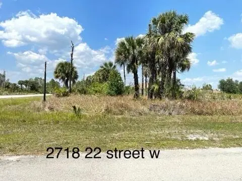 2718 22nd Street W, Lehigh Acres, FL 33971