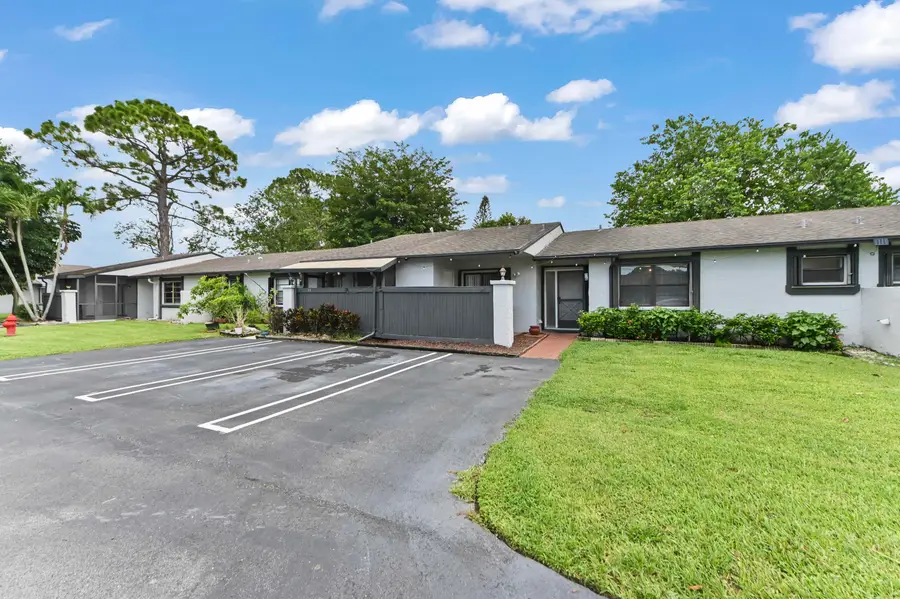 84 Conaskonk Circle, Royal Palm Beach, FL 33411 - #2