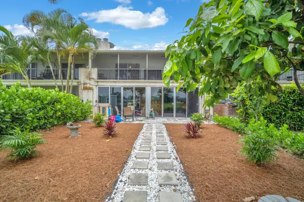 3119 N Palm Aire Drive #3119, Pompano Beach, FL 33069