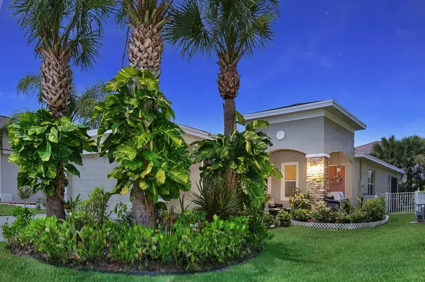 742 NW Leonardo Circle, Port St Lucie, FL 34986