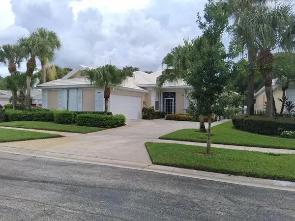 8465 Beaconhill Road, Palm Beach Gardens, FL 33410