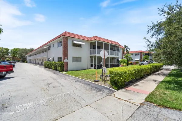 899 SE 2nd Avenue #203, Deerfield Beach, FL 33441