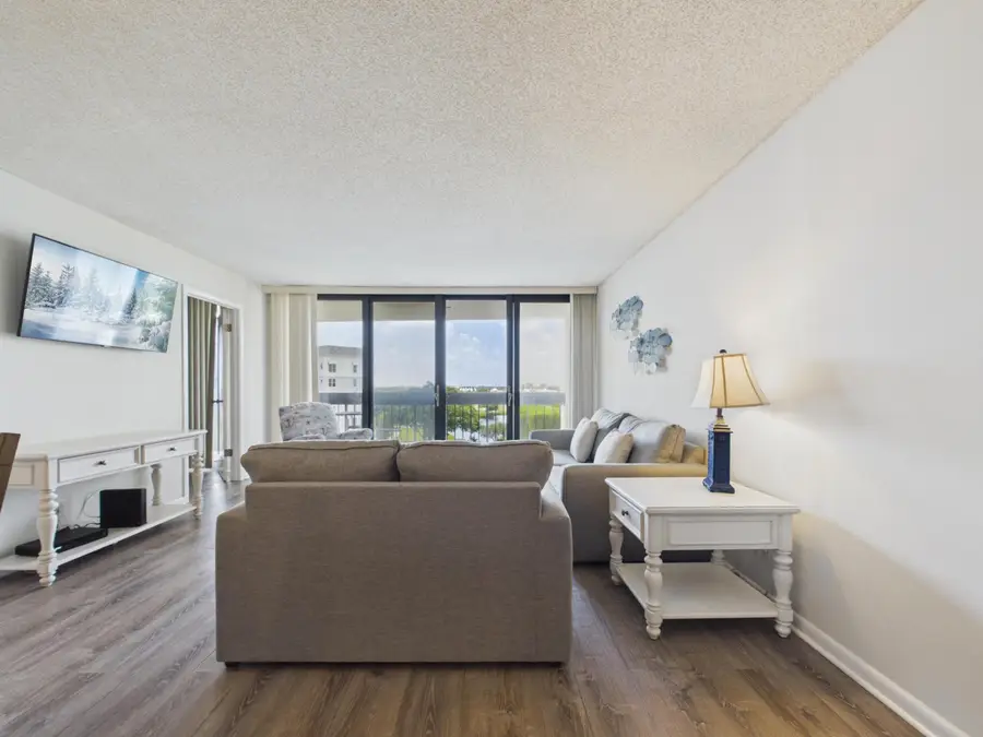 2400 Presidential Way #704, West Palm Beach, FL 33401 - #3