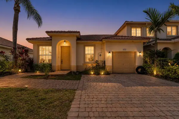 1723 NW 78th Way #1723, Pembroke Pines, FL 33024