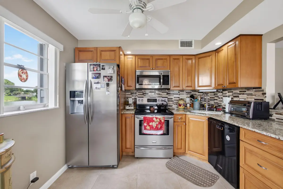 101 Wellington C, West Palm Beach, FL 33417 - #1