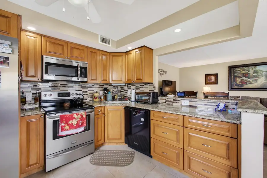 101 Wellington C, West Palm Beach, FL 33417 - #3