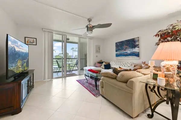 3326 Arcara Way #307, Lake Worth, FL 33467