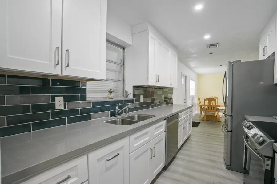 2270 SW 30th Terrace, Fort Lauderdale, FL 33312 - #3