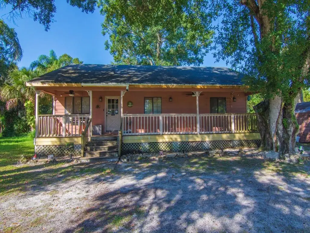 2315 28th Avenue Sw, Vero Beach, FL 32960 - #1