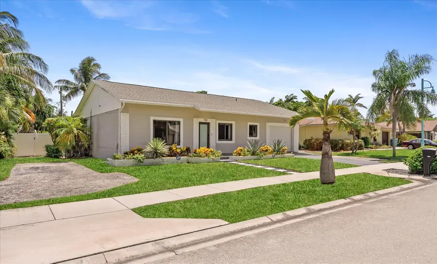 728 NE 9th Avenue, Boynton Beach, FL 33435 - #3