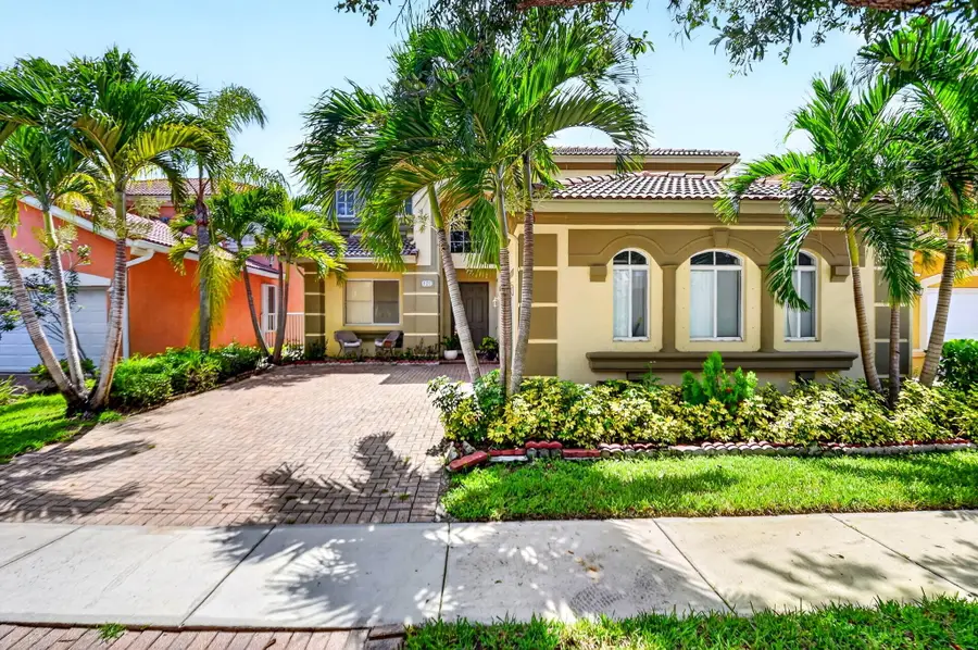 809 Triana Street, West Palm Beach, FL 33413 - #2