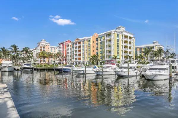 806 E Windward Way #405, Lantana, FL 33462