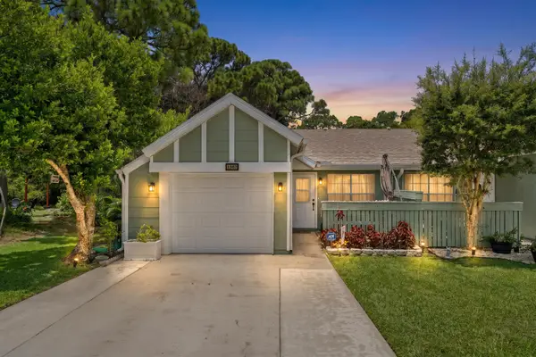 1382 SE Rivergreen Circle, Port St Lucie, FL 34952