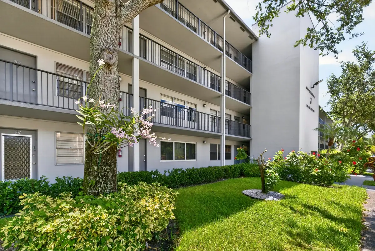 101 SW 132nd Way #215J, Pembroke Pines, FL 33027 - #1