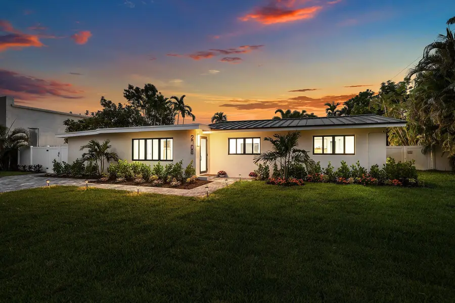 2708 NE 1st Avenue, Wilton Manors, FL 33334 - #3