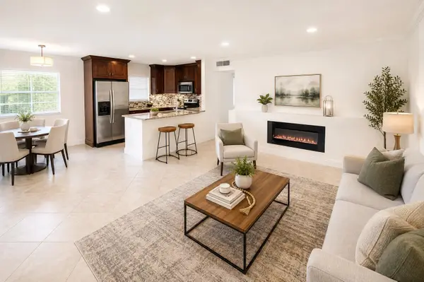468 Saxony J Way, Delray Beach, FL 33446