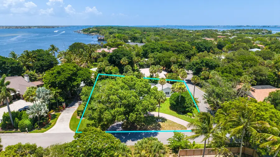 15 W High Point Road, Sewalls Point, FL 34996 - #3