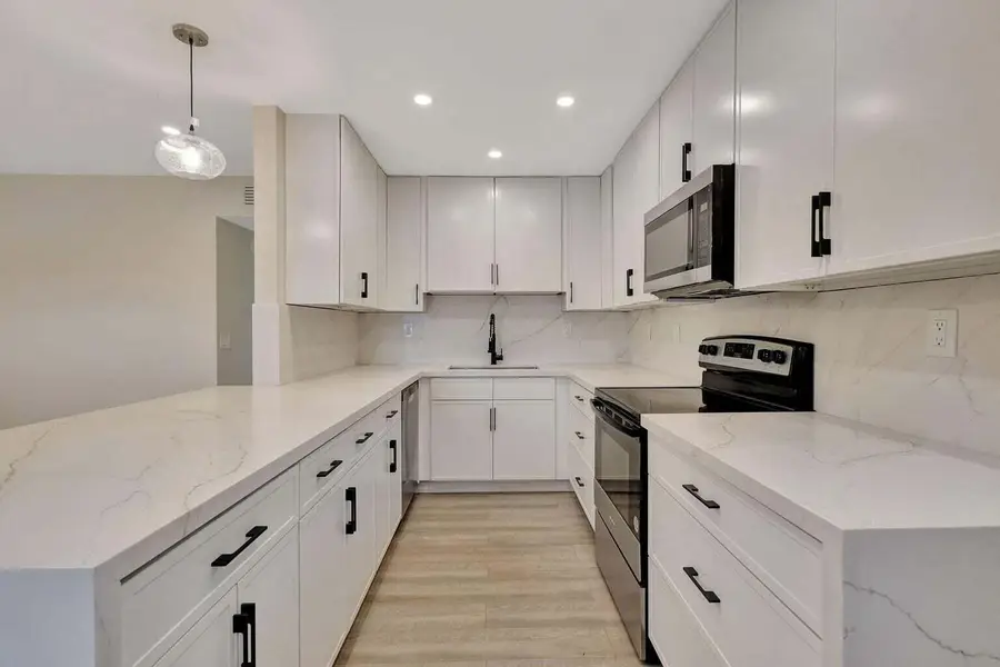 802 Burgundy Q, Delray Beach, FL 33484 - #3
