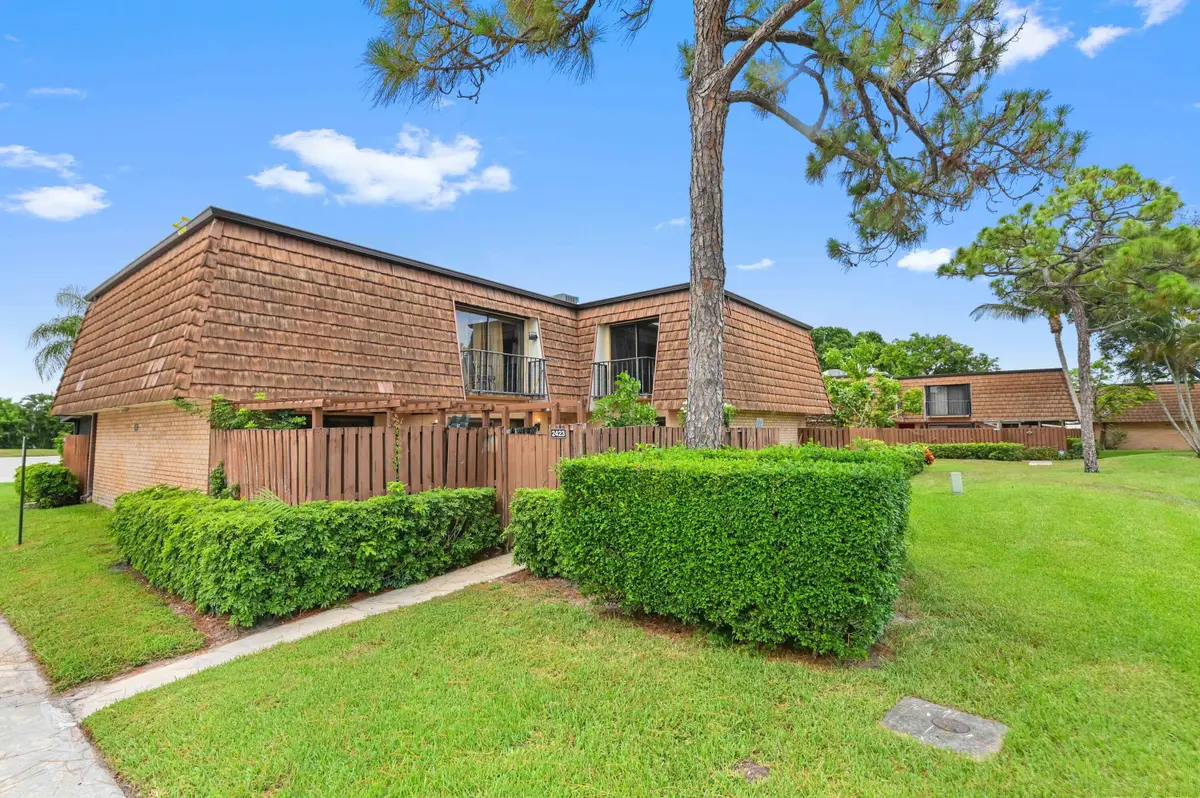 2423 24th Lane, Greenacres, FL 33463 - #1